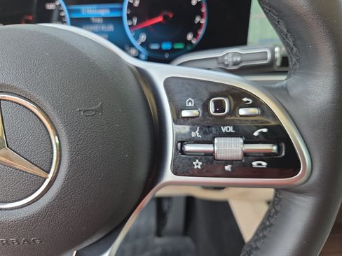Used 2022 Mercedes-Benz GLS 450 4MATIC image 30
