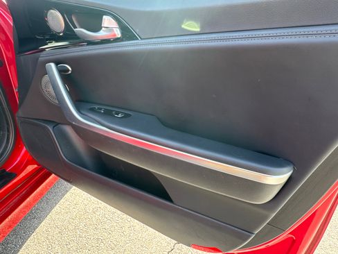 Used 2019 Kia Stinger Premium RWD image 18