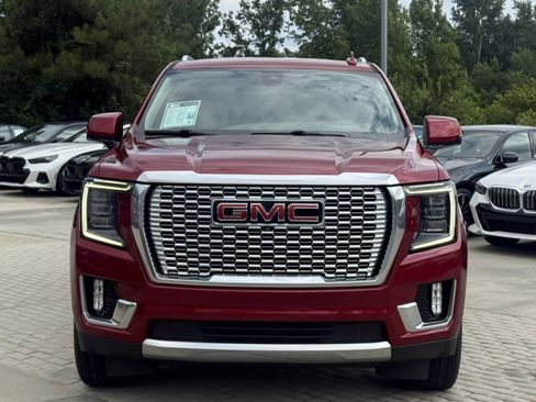 Used 2022 GMC Yukon Denali RWD image 9