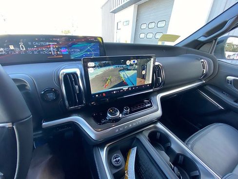 New 2025 Ford Expedition Max Platinum w/ Stealth Performance Package image 18