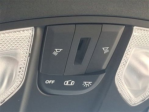 Used 2023 RAM 3500 Tradesman w/ Chrome Appearance Group image 27