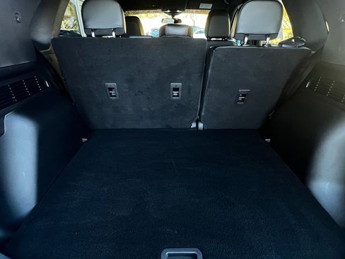 Used 2025 Ford Escape ST-Line w/ Equipment Group 301A image 17