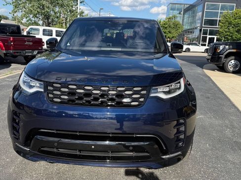 Used 2021 Land Rover Discovery S R-Dynamic AWD/4WD image 8