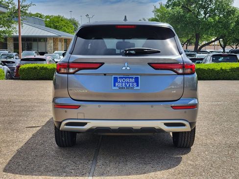 Used 2022 Mitsubishi Outlander SE FWD image 6