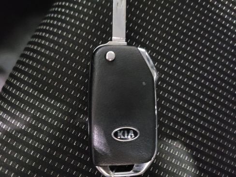 Used 2019 Kia Forte LXS FWD image 32