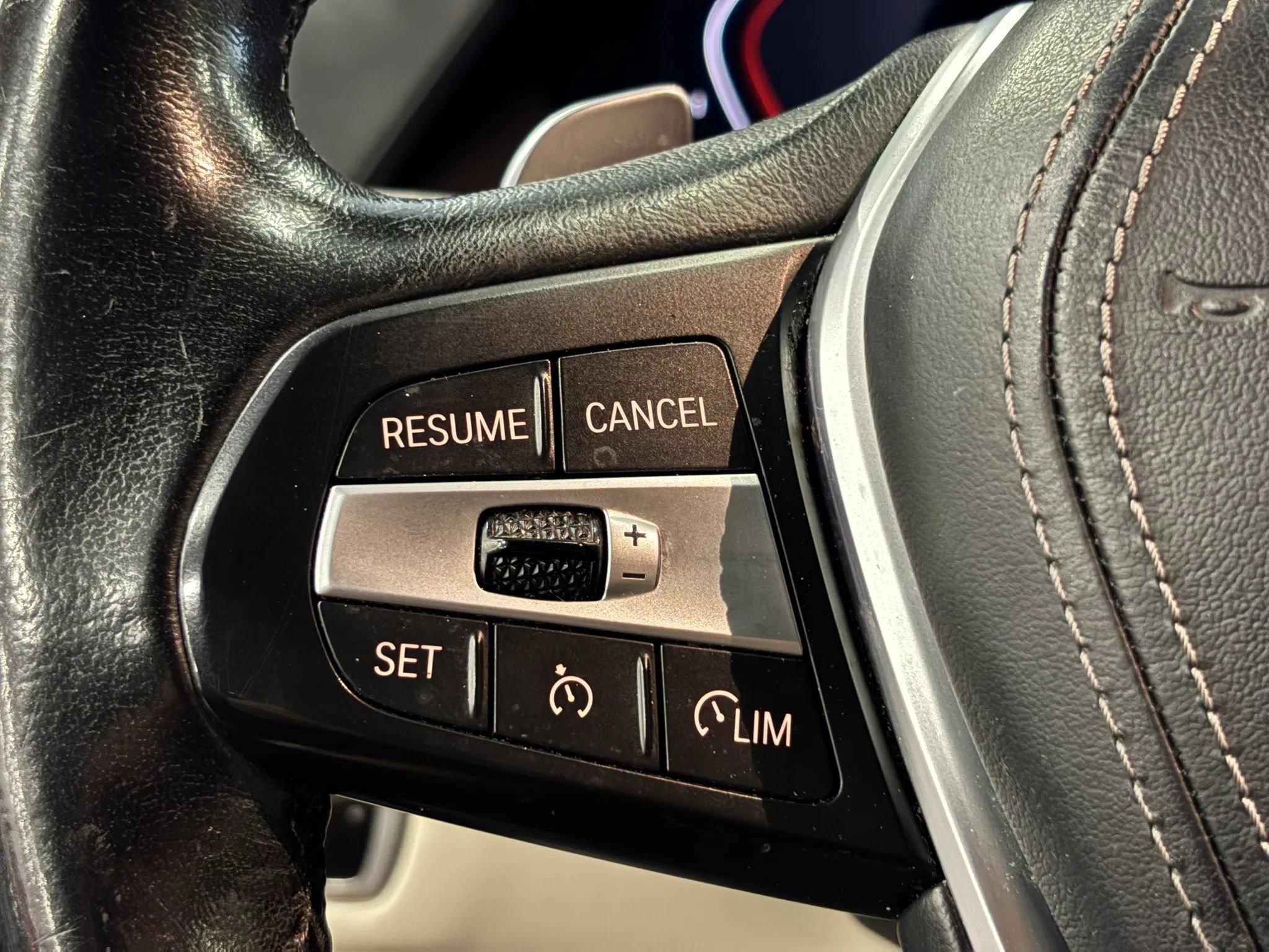 Used 2021 BMW X5 sDrive40i w/ Premium Package RWD image 30