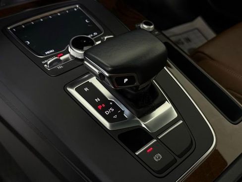 Used 2018 Audi Q5 2.0T Premium Plus w/ Premium Plus Package image 21