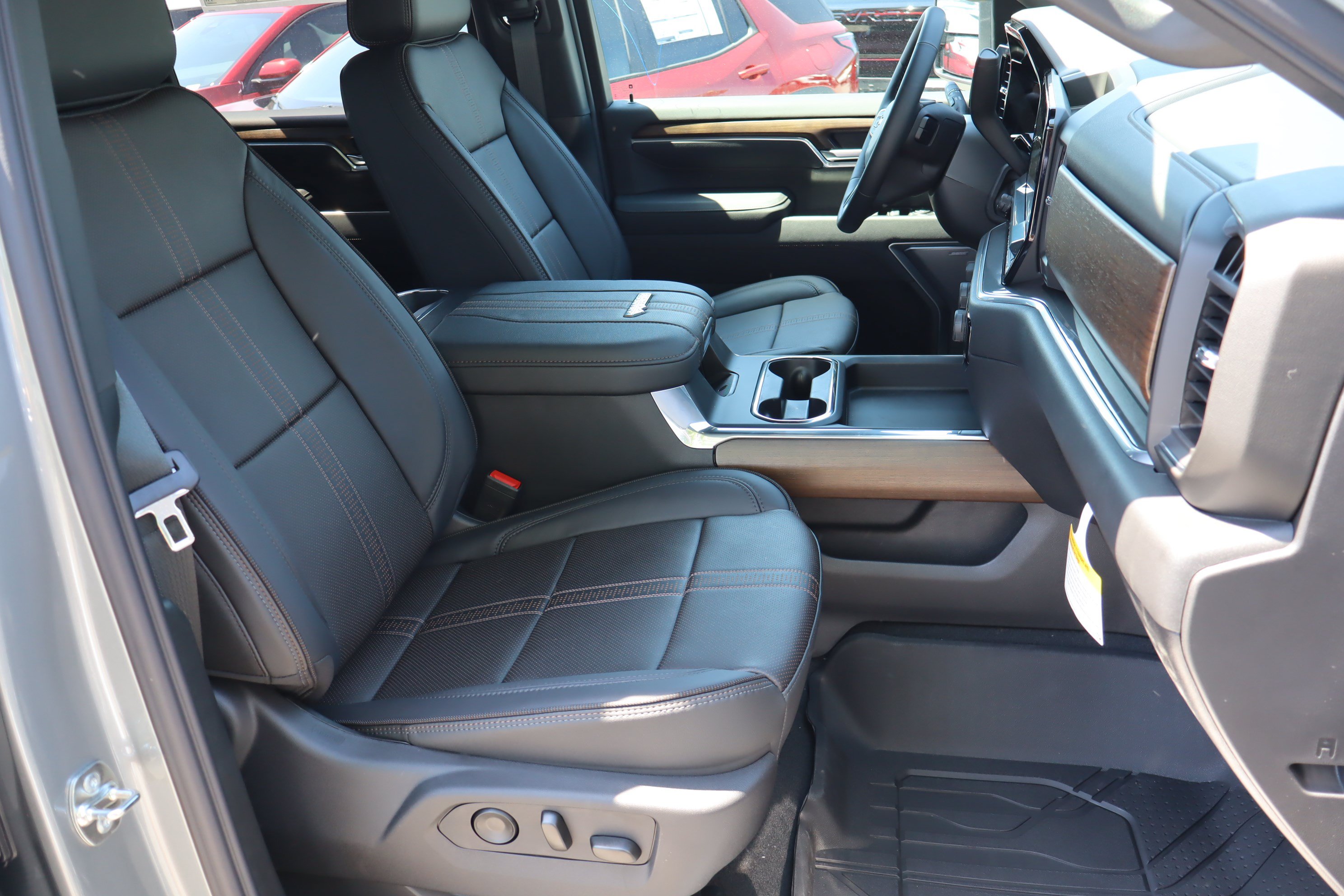 New 2026 Chevrolet Silverado 2500 High Country w/ High Country Premium Package AWD/4WD image 28