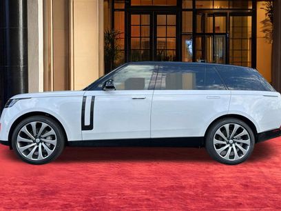 New 2025 Land Rover Range Rover Long Wheelbase SE