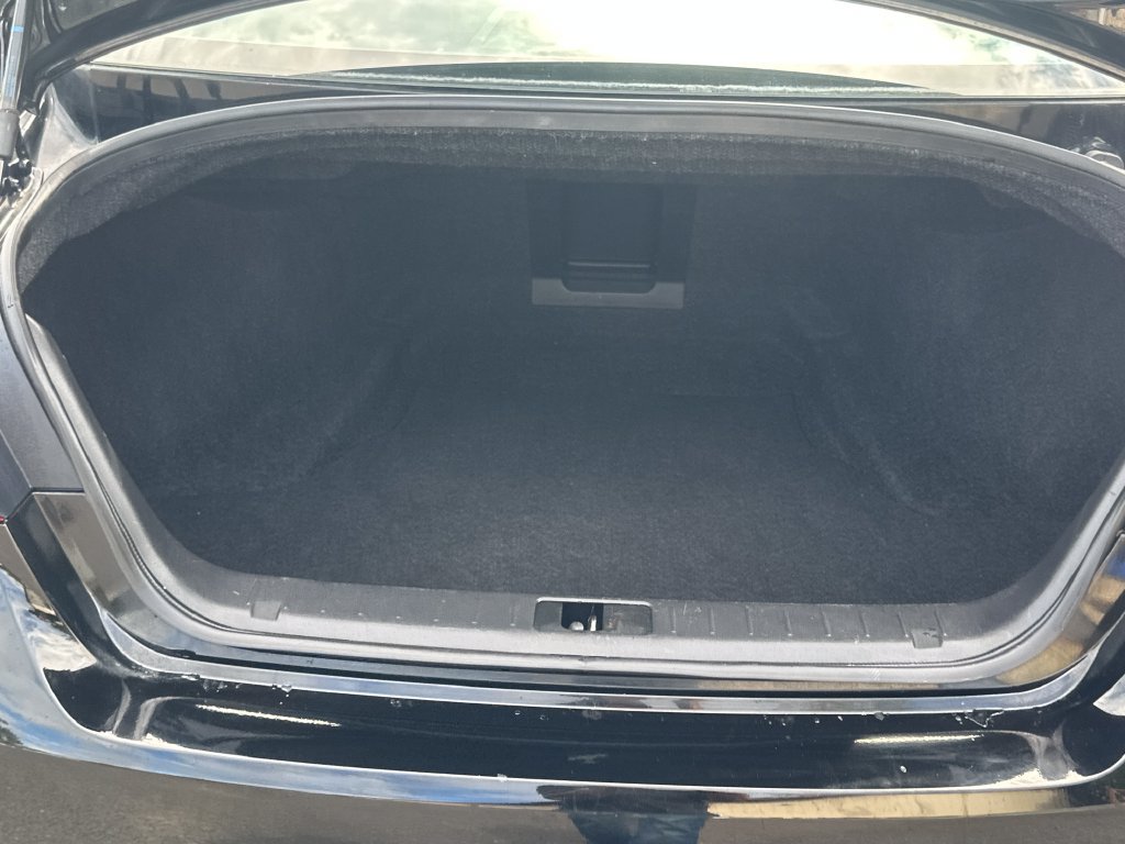 Used 2015 INFINITI Q70 3.7 RWD image 20