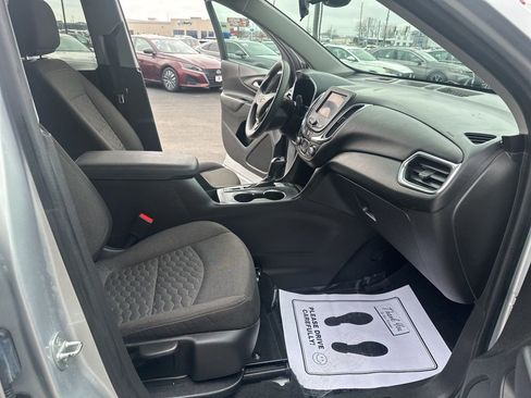 Used 2020 Chevrolet Equinox LT image 23