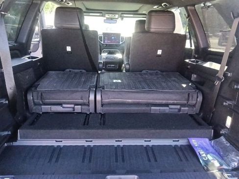 Used 2025 Toyota Sequoia Platinum AWD/4WD image 30