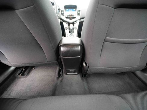 Used 2016 Chevrolet Cruze LT FWD image 22
