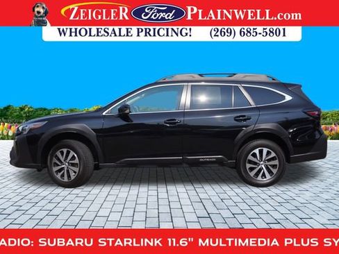 Used 2023 Subaru Outback Premium image 2