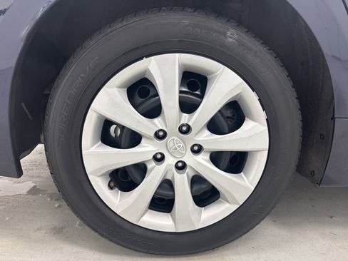 Used 2024 Toyota Corolla LE FWD image 29