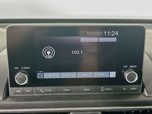 Used 2024 Honda Pilot Sport image 21