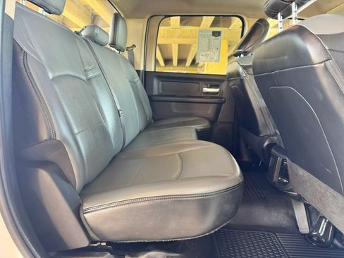 Used 2019 RAM 2500 Tradesman w/ Chrome Appearance Group AWD/4WD image 26