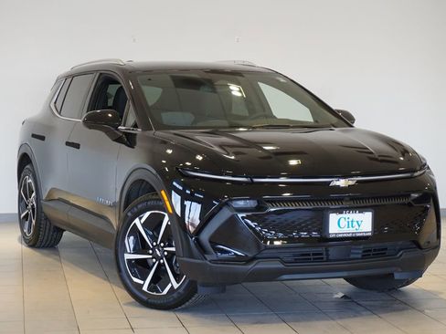 New 2026 Chevrolet Equinox EV LT AWD/4WD image 2