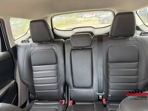 Used 2017 Ford Escape Titanium AWD/4WD image 19