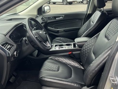 Used 2024 Ford Edge Titanium image 25