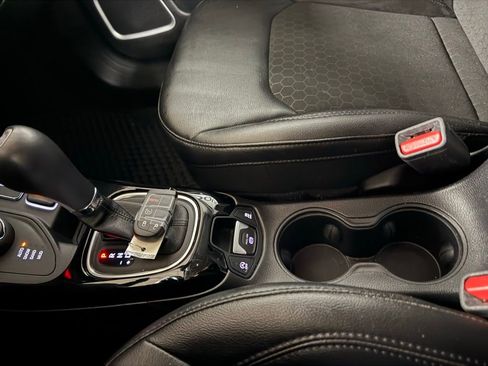 Used 2019 Jeep Compass Altitude image 15