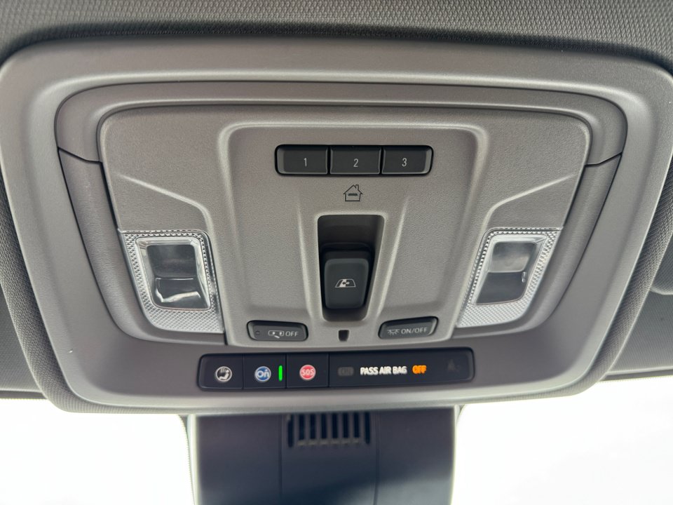 Used 2025 GMC Sierra 1500 Denali AWD/4WD image 25