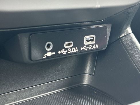 Certified 2025 Subaru Crosstrek 2.0i Premium image 26