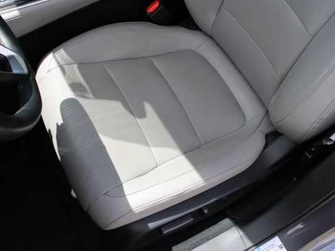 Used 2019 Honda Accord EX-L image 17