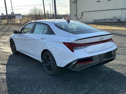 New 2026 Hyundai Elantra SEL Sport Premium image 5