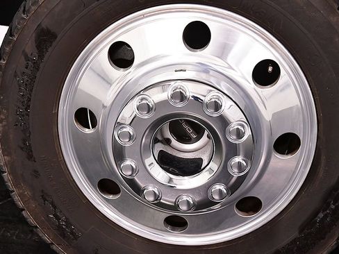 Used 2025 Ford F450 Platinum w/ Platinum Plus Package AWD/4WD image 9