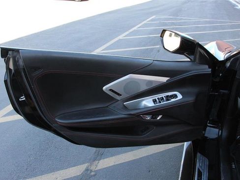 Used 2023 Chevrolet Corvette Stingray Premium Conv w/ Z51 Performance Package image 19