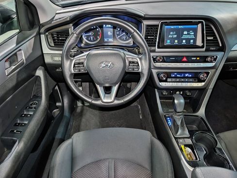 Used 2019 Hyundai Sonata SEL FWD image 2