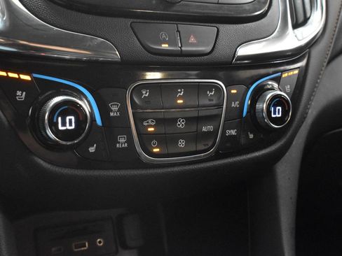 Used 2023 Chevrolet Equinox Premier FWD image 20