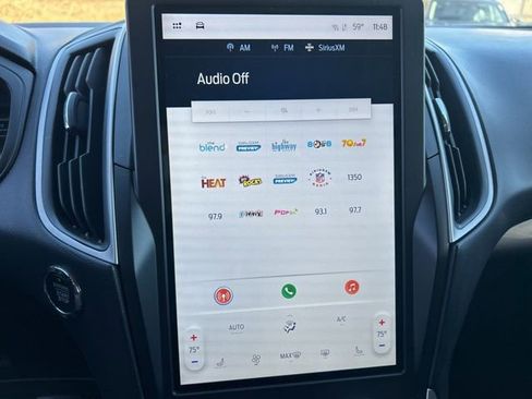 Used 2024 Ford Edge SEL image 19