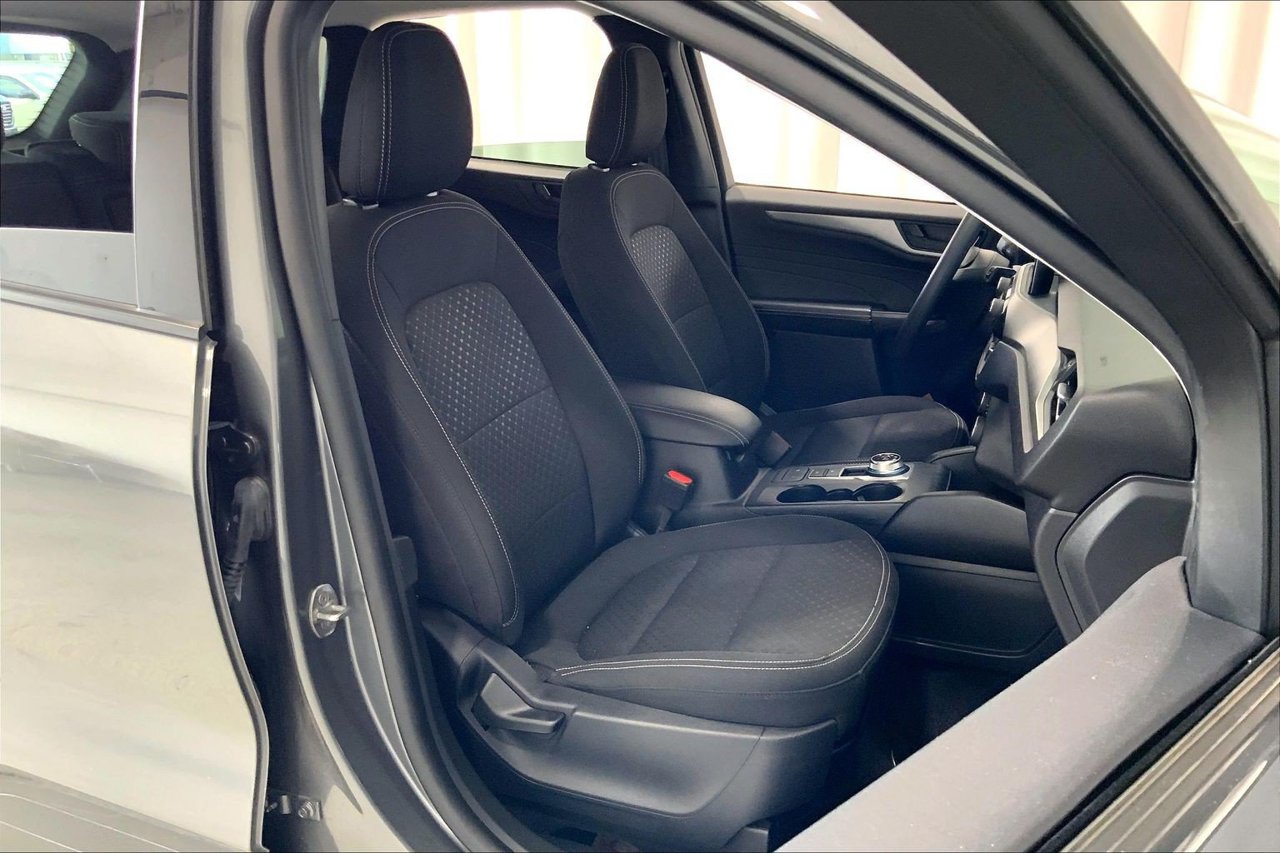 Used 2025 Ford Escape Active FWD image 16