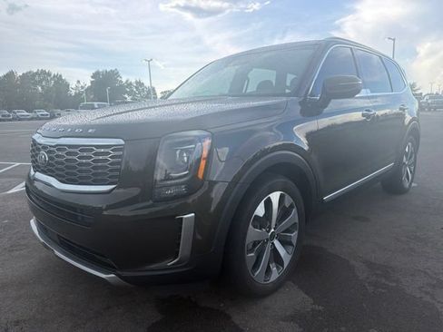 Used 2020 Kia Telluride S AWD/4WD image 2