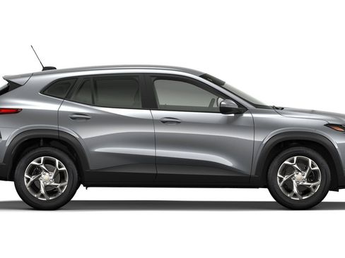 New 2026 Chevrolet Trax LS w/ LS Convenience Package FWD image 3