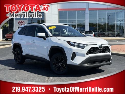 Used 2024 Toyota RAV4 XLE AWD/4WD image 1