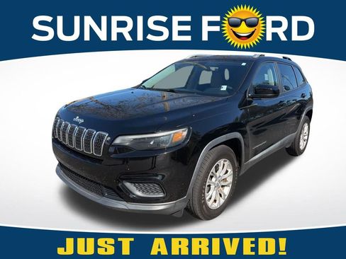 Used 2020 Jeep Cherokee Latitude image 1