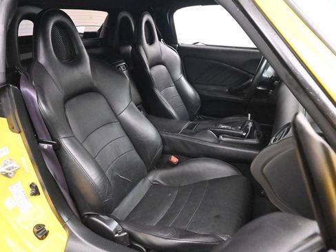Used 2001 Honda S2000 image 17