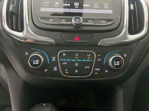 Used 2018 Chevrolet Equinox Premier FWD image 23