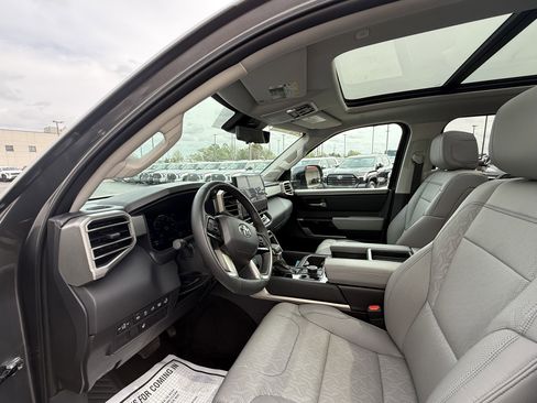Used 2024 Toyota Tundra Limited image 20