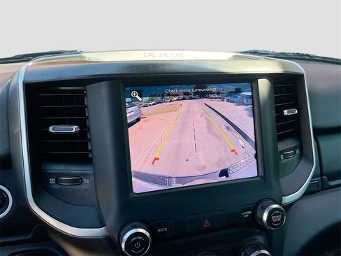 Used 2021 RAM 1500 Big Horn image 13