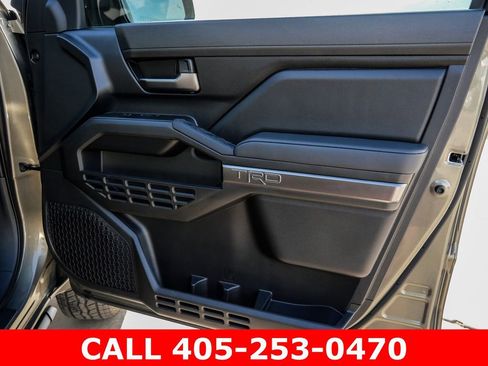 Used 2025 Toyota Tacoma TRD Off-Road AWD/4WD image 23