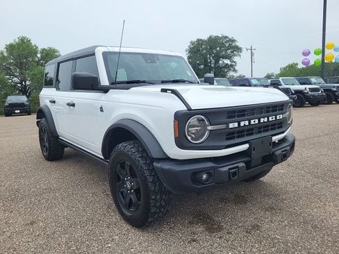 Used 2023 Ford Bronco Black Diamond AWD/4WD image 7