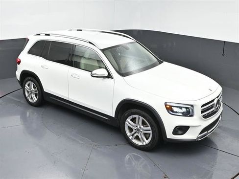 Used 2023 Mercedes-Benz GLB 250 image 33