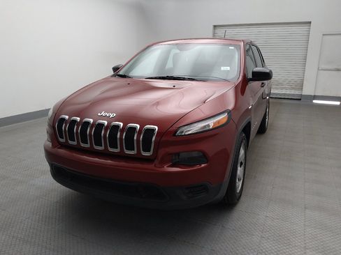 Used 2017 Jeep Cherokee Sport FWD image 15