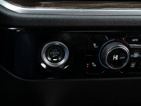 Used 2023 Chevrolet Silverado 1500 RST image 19