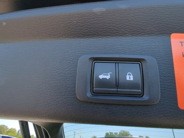 Used 2024 Mitsubishi Outlander AWD image 37