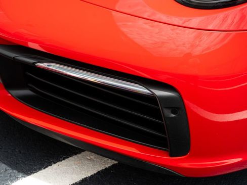 Used 2020 Porsche 911 Carrera RWD image 26
